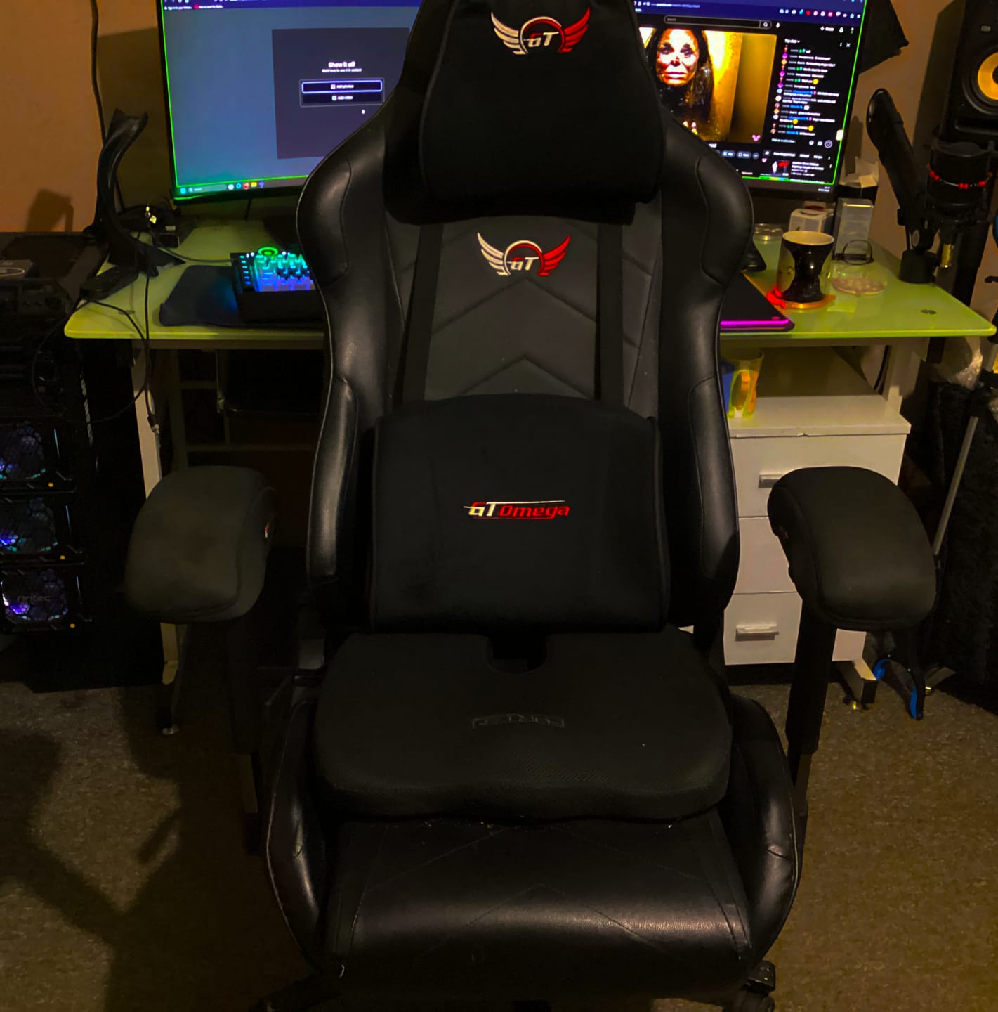 Customer photo review of Armrest Pads