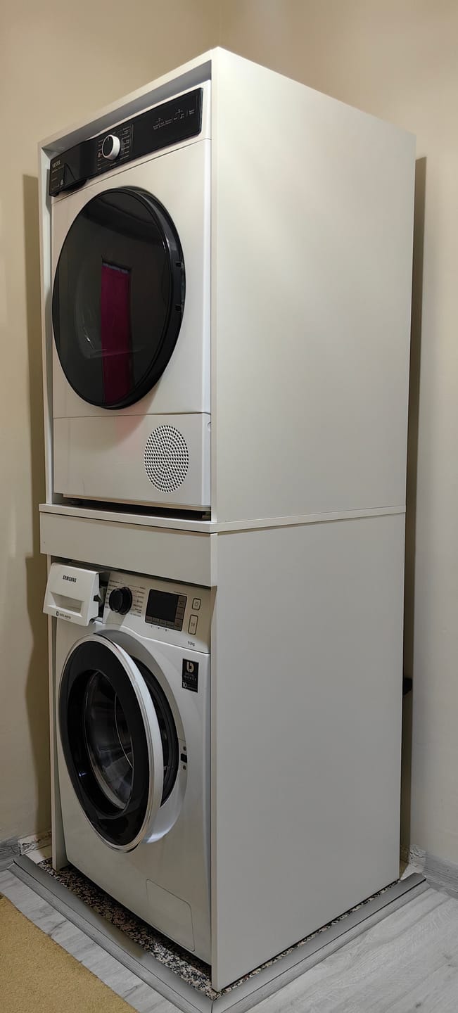 Customer photo review of Rani KD113 Çamaşır Ve Kurutma Makinesi Dolabı Çekmeceli Banyo Dolabı Beyaz