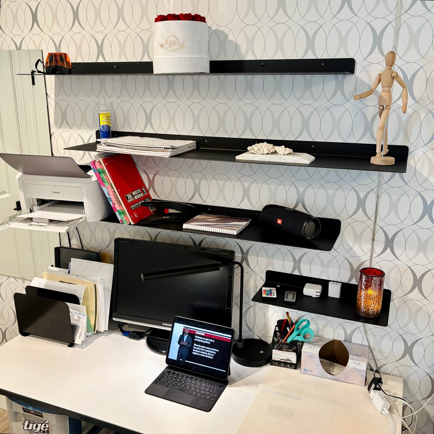 Customer photo review of Modern Metal Floating Shelf - Minimalist Wall Storage & Display