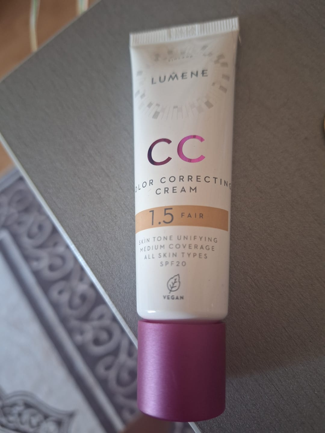 Customer photo review of Lumene CC cream - Веган CC Крем "Абсолютно съвършенство" 7в1 SPF 20