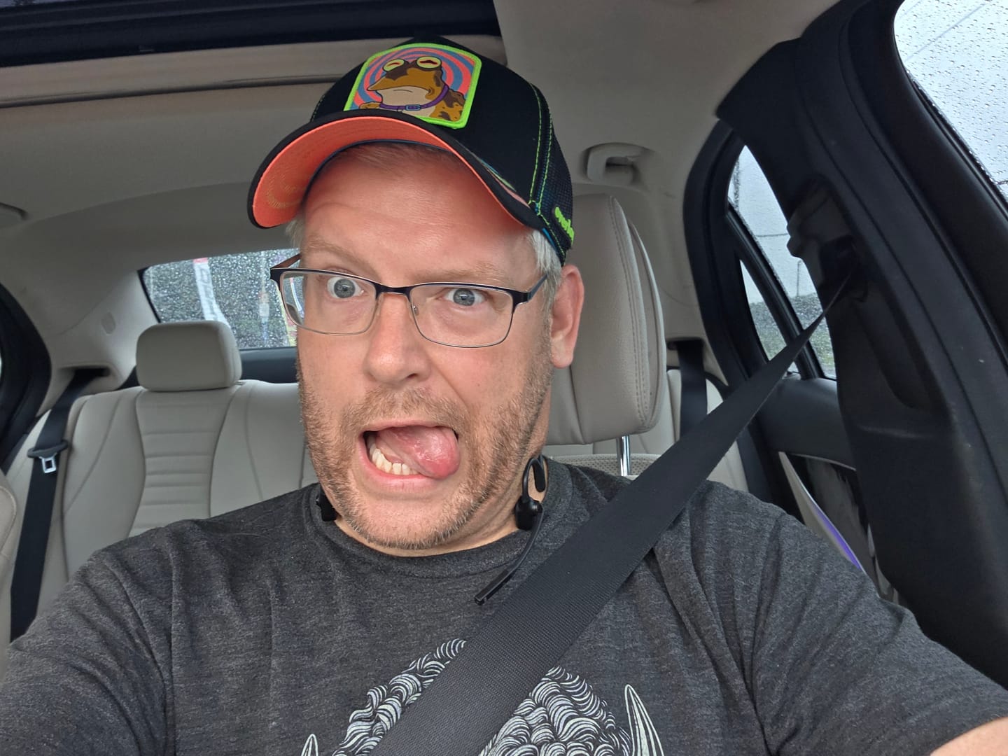Customer photo review of OVERLORD X Futurama: Hypnotoad Trucker Cap