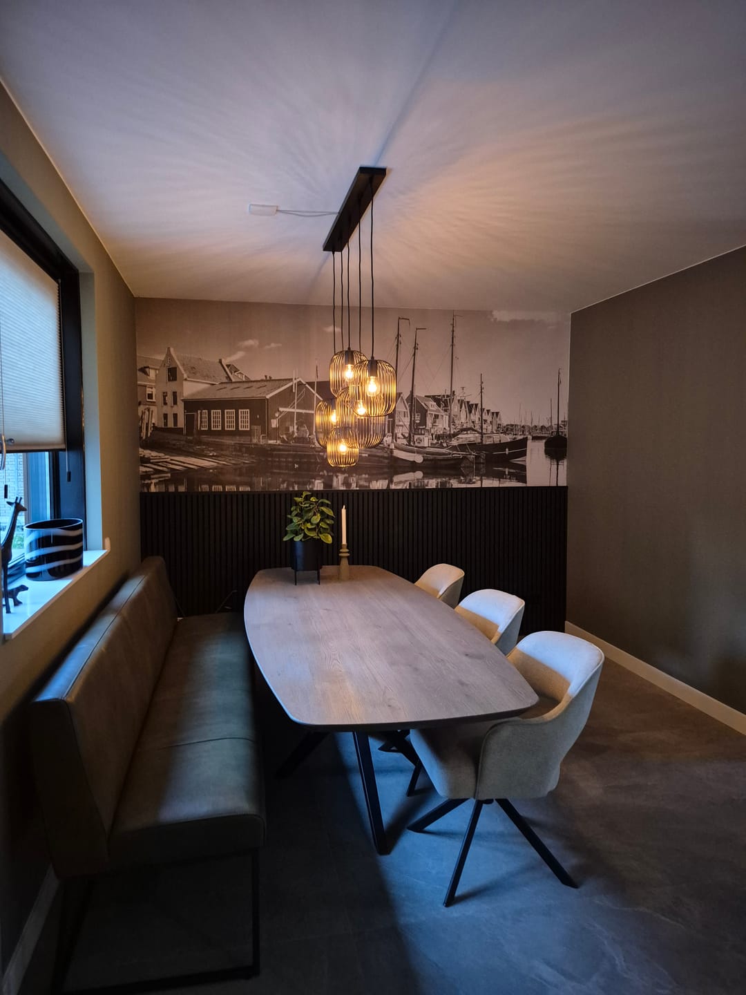Customer photo review of AkuPanel Zwart Eiken-Hout | 240cm x 60cm | 3-zijdig écht houtfineer