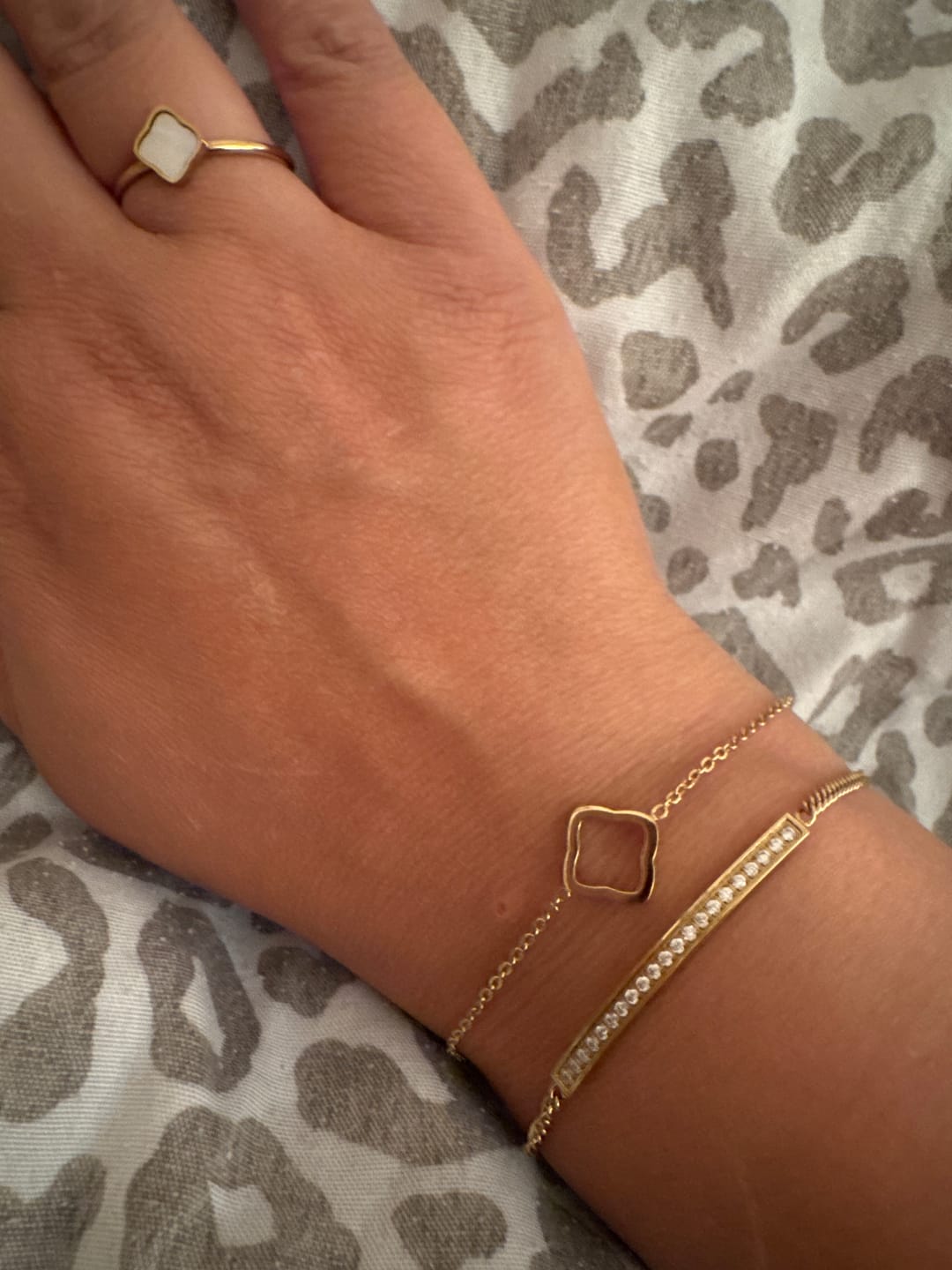Customer photo review of Flora Gold White Ring