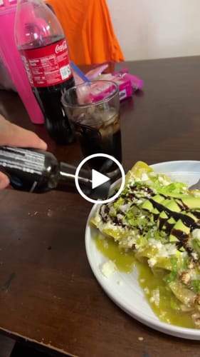Customer video review of La Suegra Black Seafood Hot Sauce