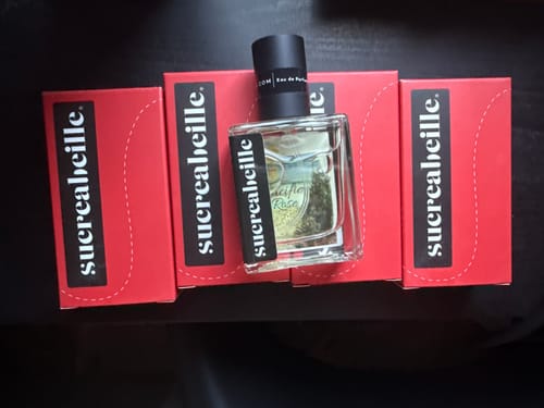 Customer photo review of Set of 5 1oz EDP spray bottles