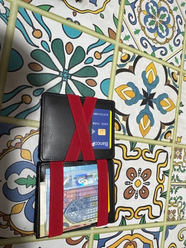 Customer photo review of Flap Boy FC Bayern München Edition - Magic Wallet with Coin Pocket