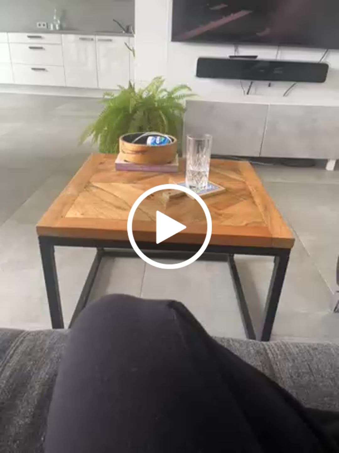 Customer video review of Sea Horse Glass