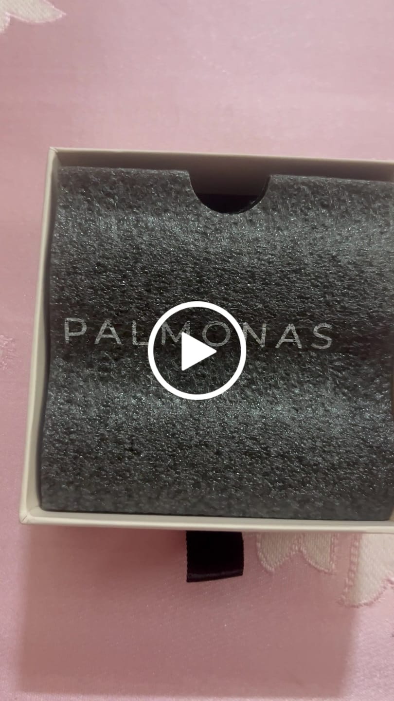 Customer video review of Floral Fantasy Gold Necklace