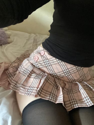 Customer photo review of Girly Plaid Pleated Mini Skirt (Pink)