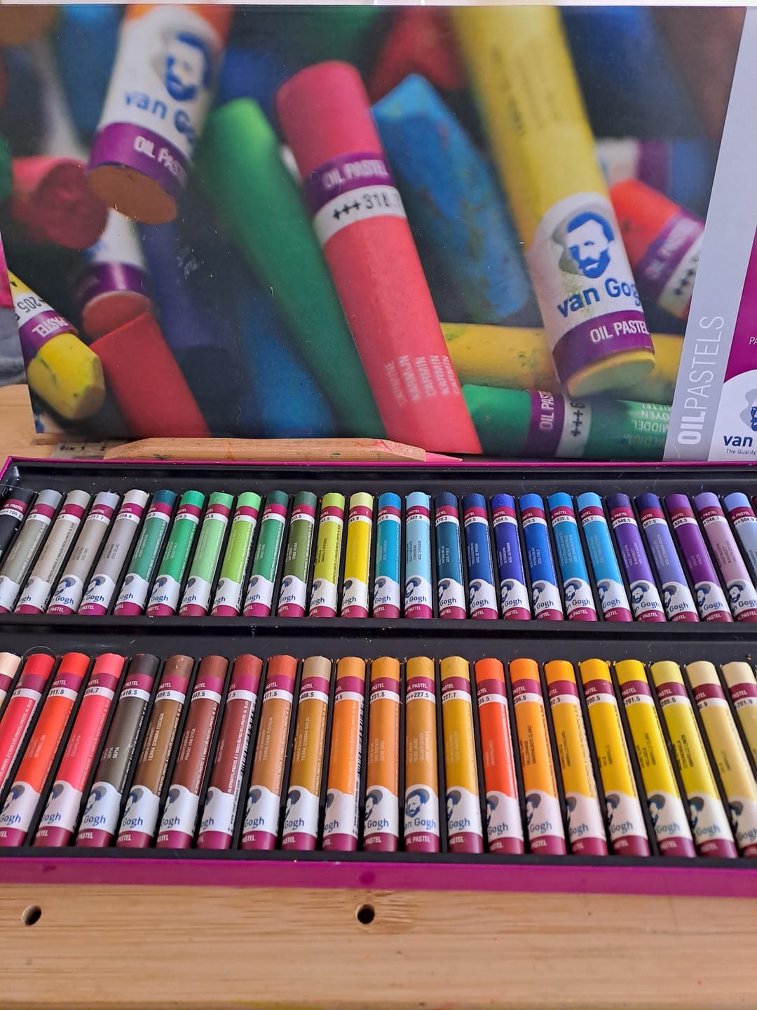 Customer photo review of Van Gogh Oil Pastels - Set 60 Pasteles al Óleo