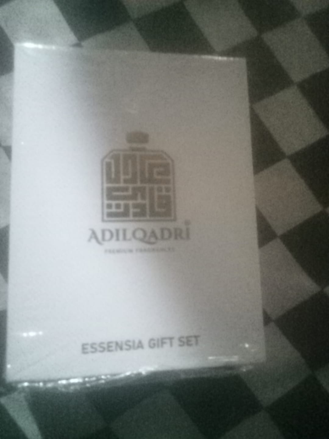 Customer photo review of Essensia Luxury Attar Perfume Gift Set (6 x 5.5Ml)