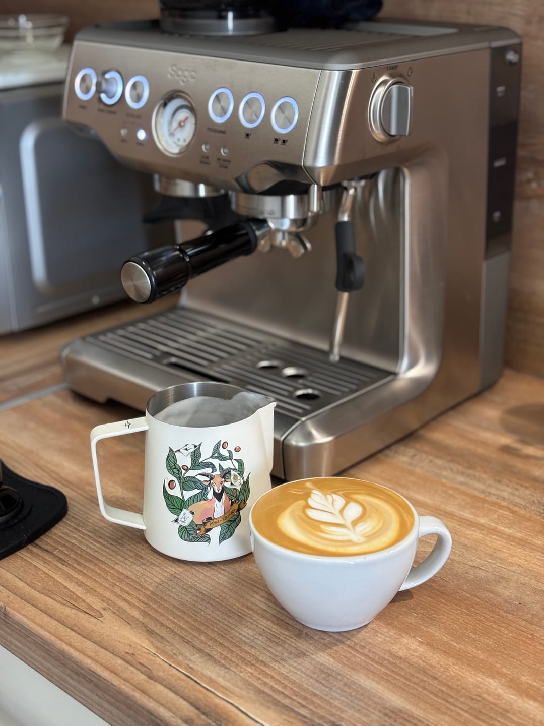 Customer photo review of MHW-3BOMBER Origin Milk Pitcher - 6th Anniversary Limited Edition