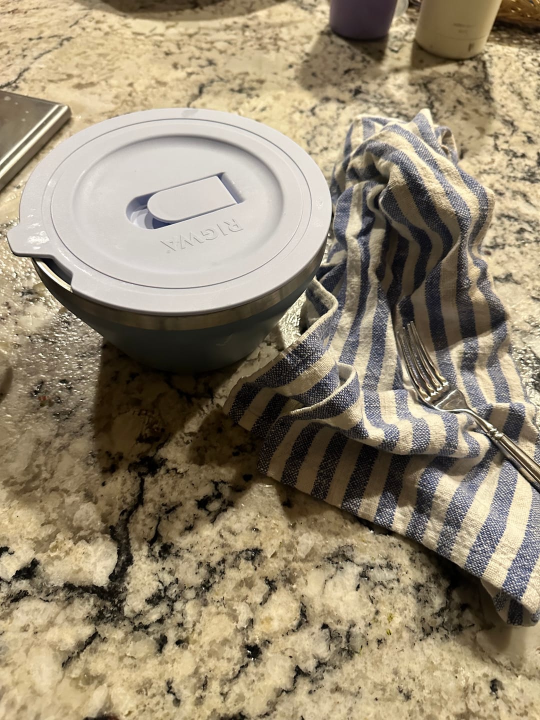 Customer photo review of Fresh Bowl (40oz)