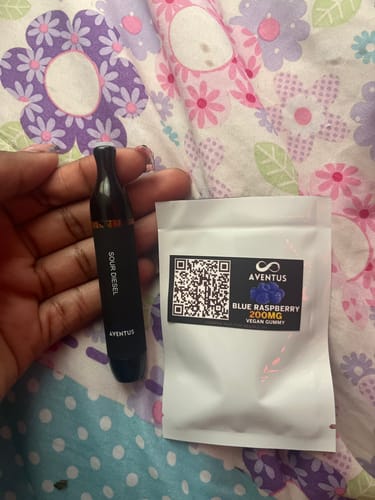 Customer photo review of DELTA 8 SOUR DIESEL DISPOSABLE VAPE