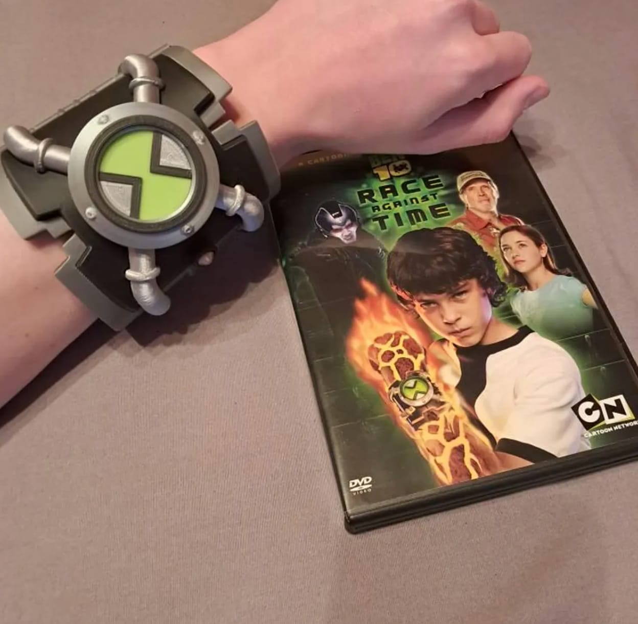 Customer photo review of Screen Touch Function ! Ben 10 Omnitrix Life Size Wearable Replica