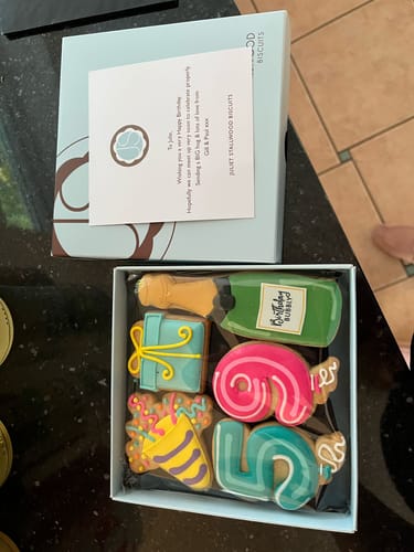 Customer photo review of Birthday Balloon Biscuit Box