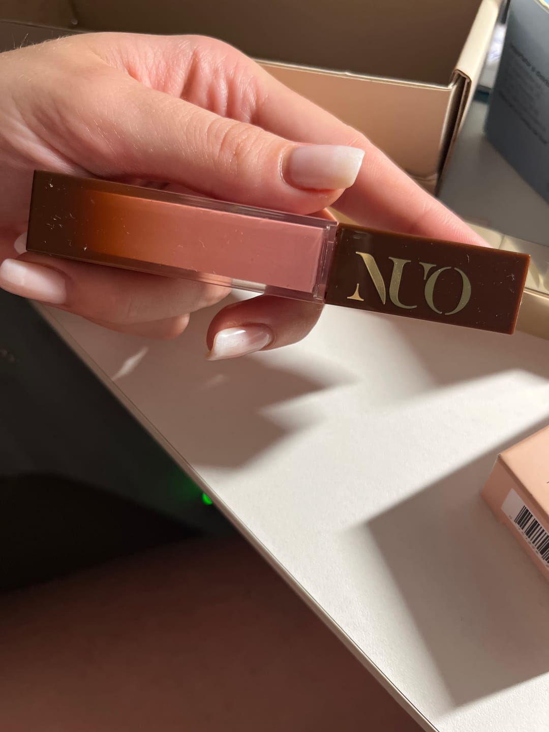 Customer photo review of Lip Gloss SPF30