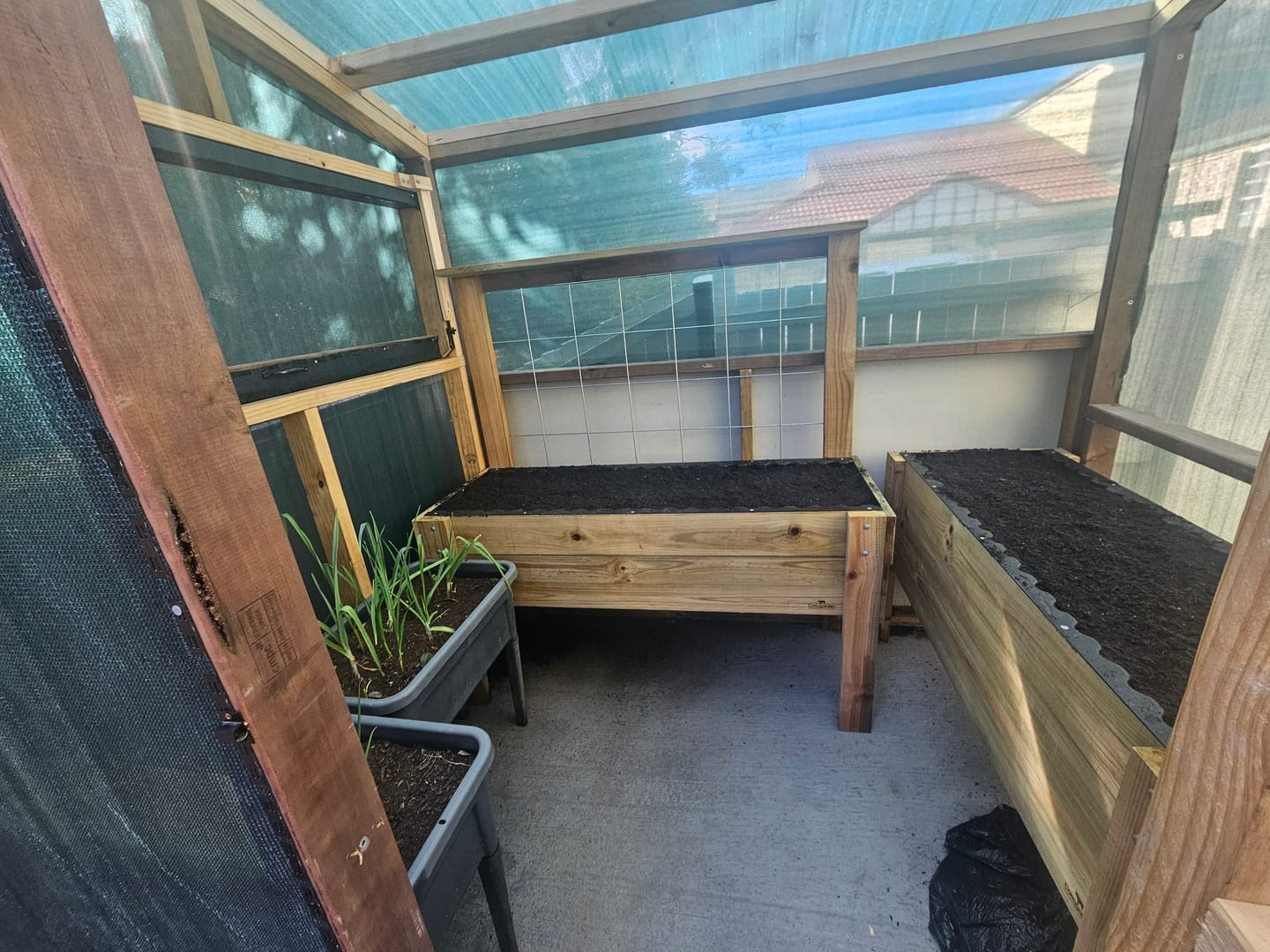 Customer photo review of LARGE Raised Garden Bed with Trellis & Pot Shelf - Timber 157x60x80cm(h)