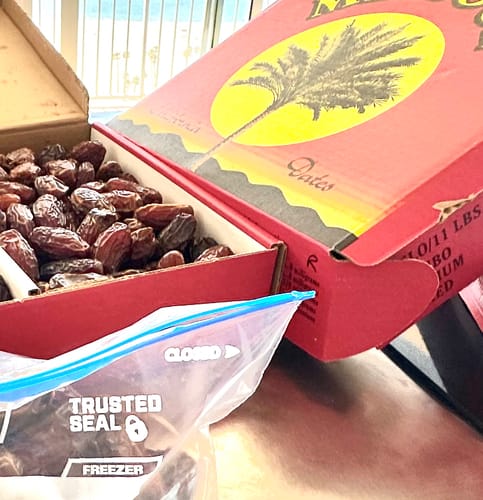 Customer photo review of Soft Rutab Medjool Dates