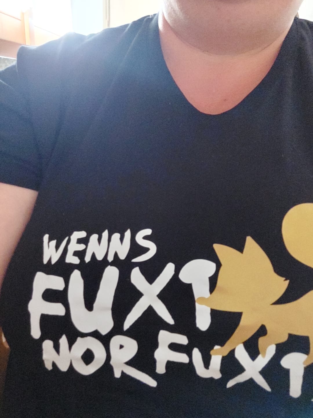 Customer photo review of Wenns fuxt nor fuxts - Unisex Shirt Premium