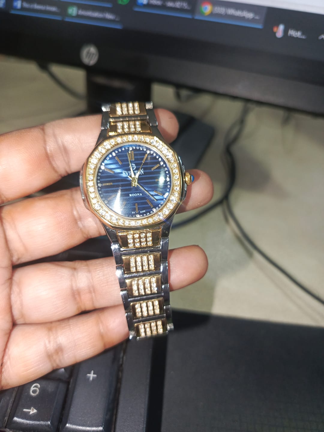 Customer photo review of Glitz