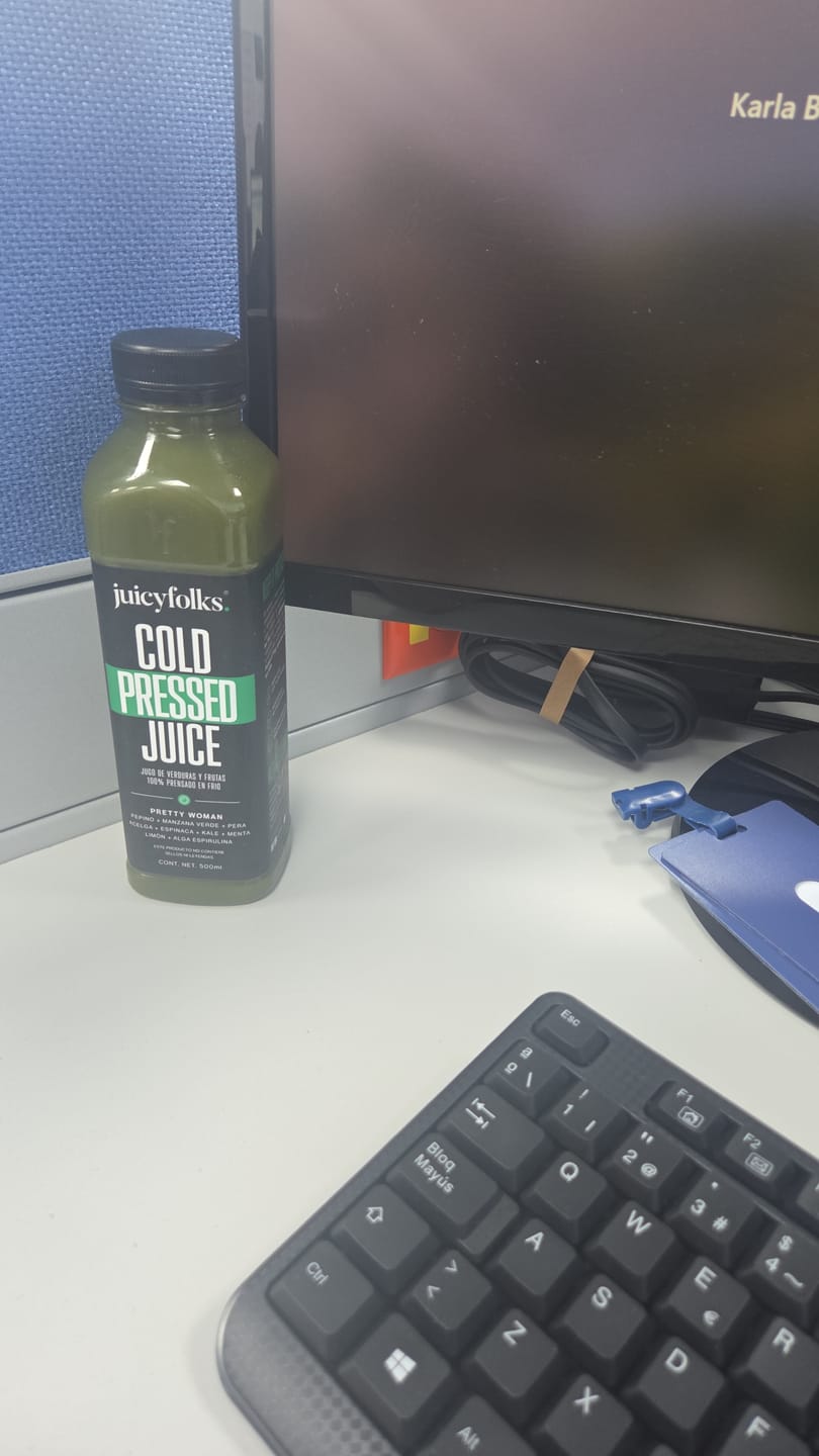 Customer photo review of Six Pack - Personaliza con 6 jugos