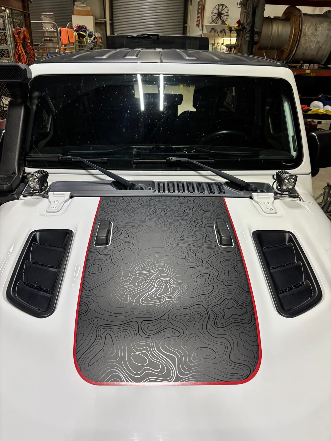 Customer photo review of Hood Graphic for RUBICON | Black Topo - fits Wrangler JL & Gladiator JT