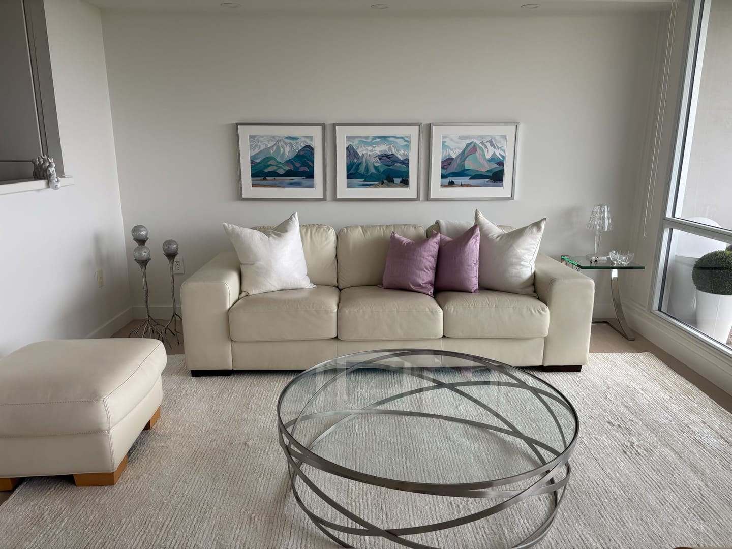 Customer photo review of Oxford Plush White Ribbed Wool & Silk Rug