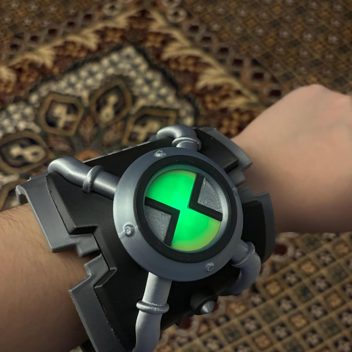 Customer photo review of Screen Touch Function ! Ben 10 Omnitrix Life Size Wearable Replica