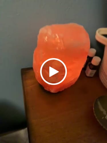 Customer video review of Original Himalayan Salt Lamp (Large)