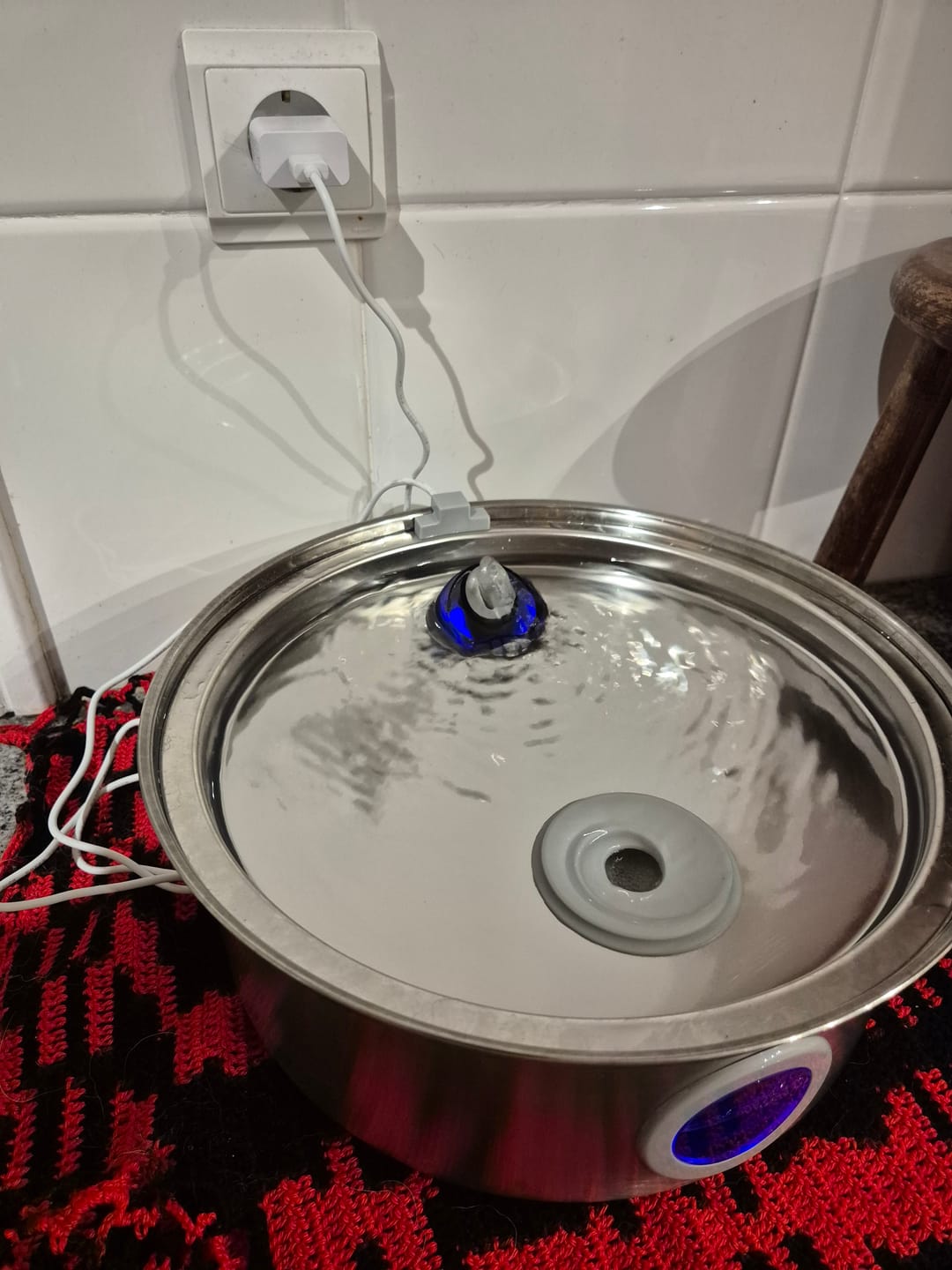 Customer photo review of Oneisall 7L Pet Water Fountain with Visual Water Level & 1.5m Power Cord