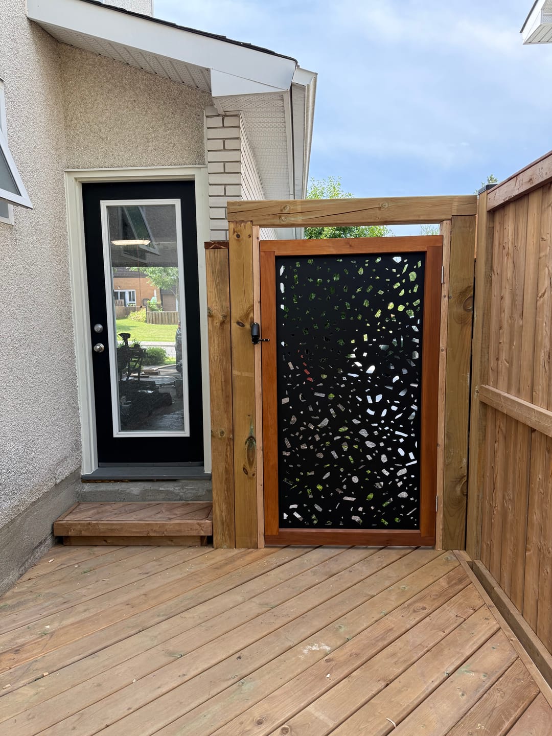 Customer photo review of Privacy Screen (River Rock)