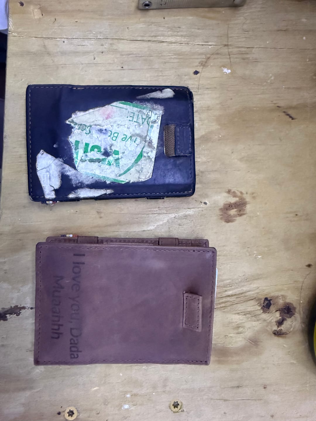 Customer photo review of Magic Wallet - Pull-Tab