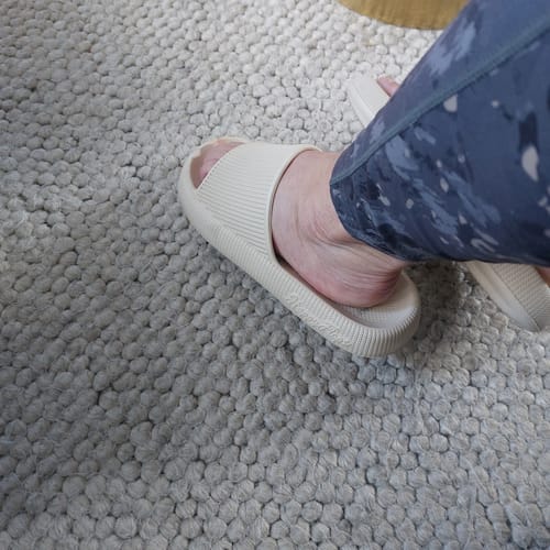 Customer photo review of HappyFlops