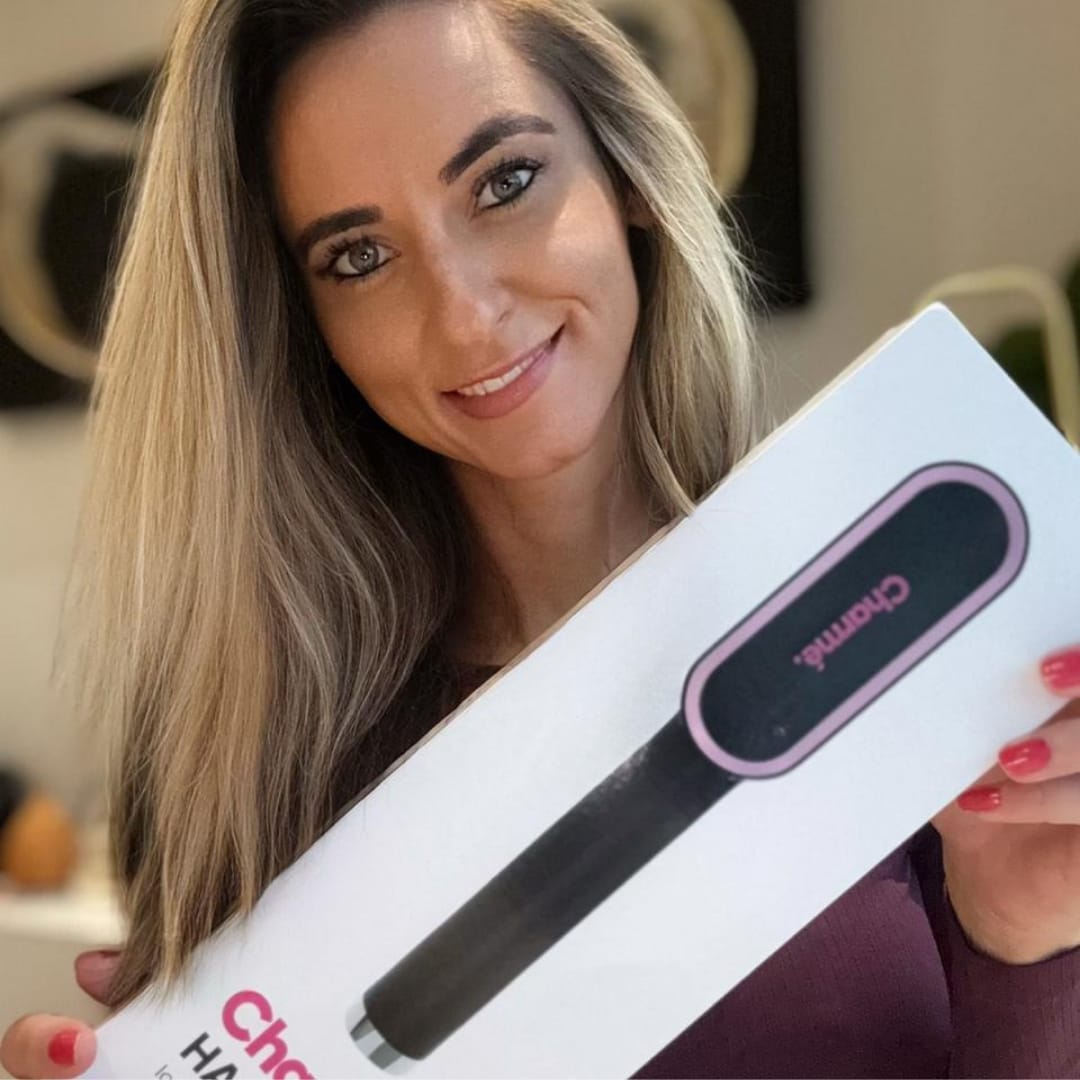 Customer photo review of Charmé Halo Pro – Ultimate One-Pass Straightening Brush