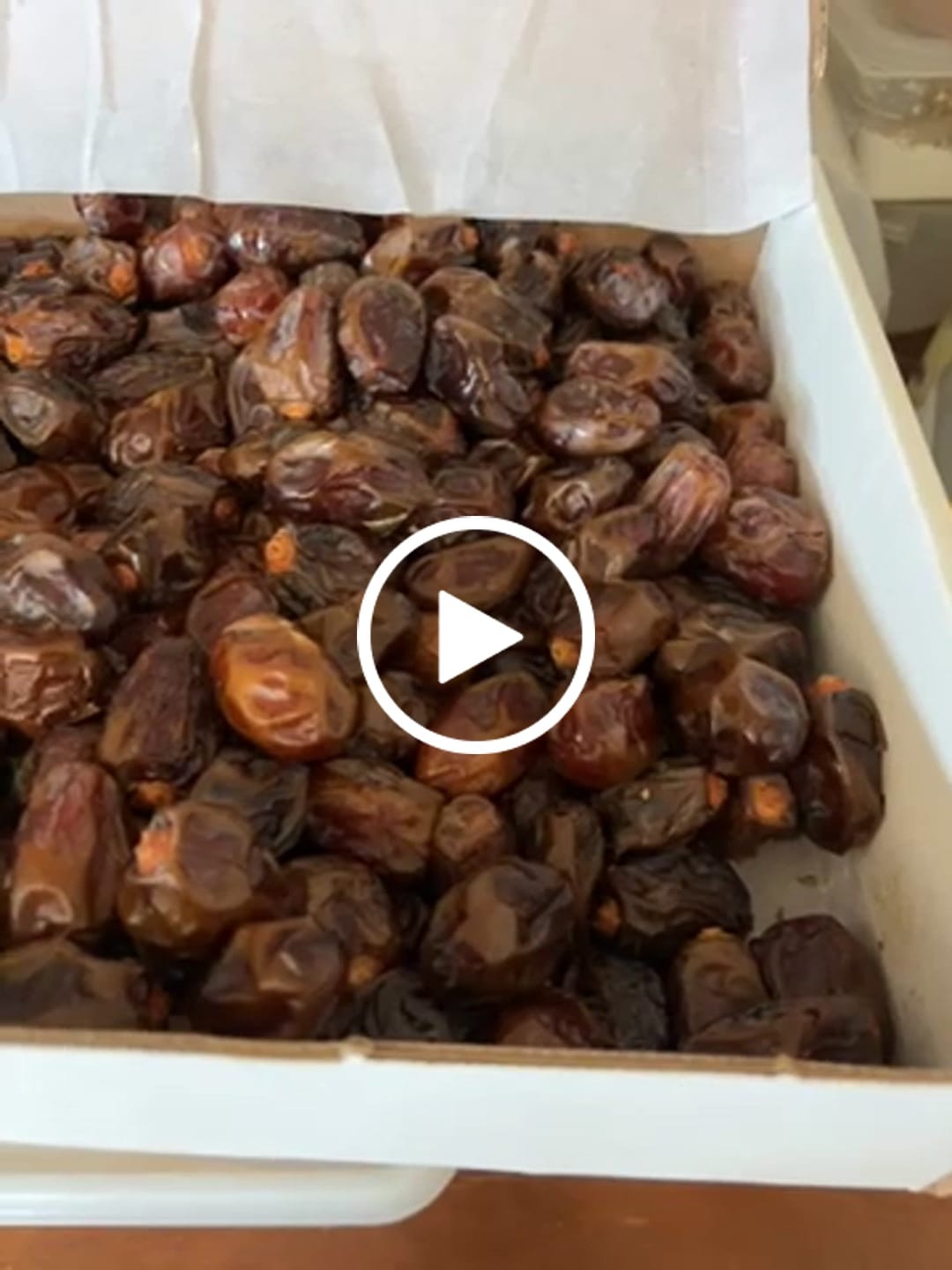 Customer video review of Organic Medjool Cooking Dates Box