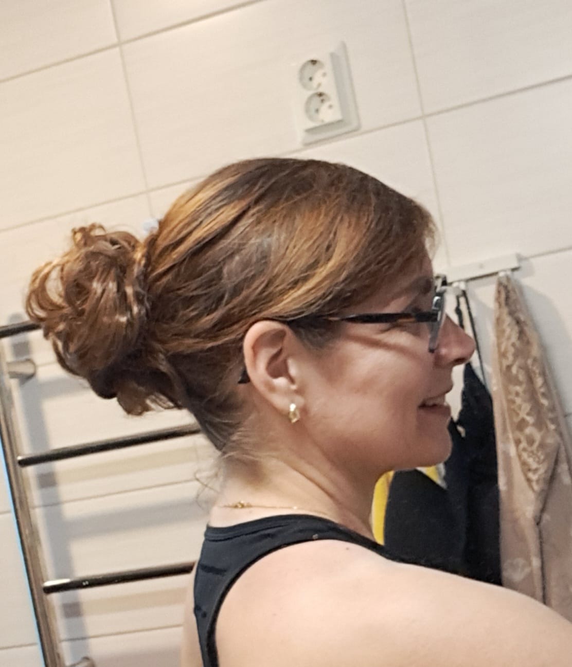 Customer photo review of Tangled Scrunchie