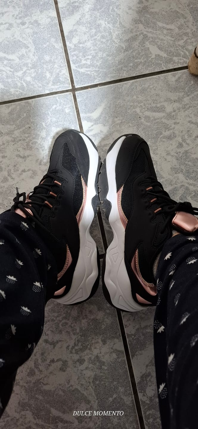 Customer photo review of Tenis Maia V Women