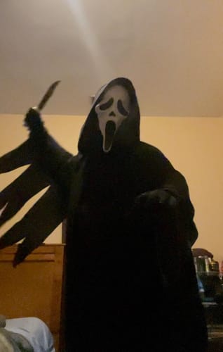 Customer photo review of Conjunto Ghostface Original - 25 Anos Fun World – Edição Limitada