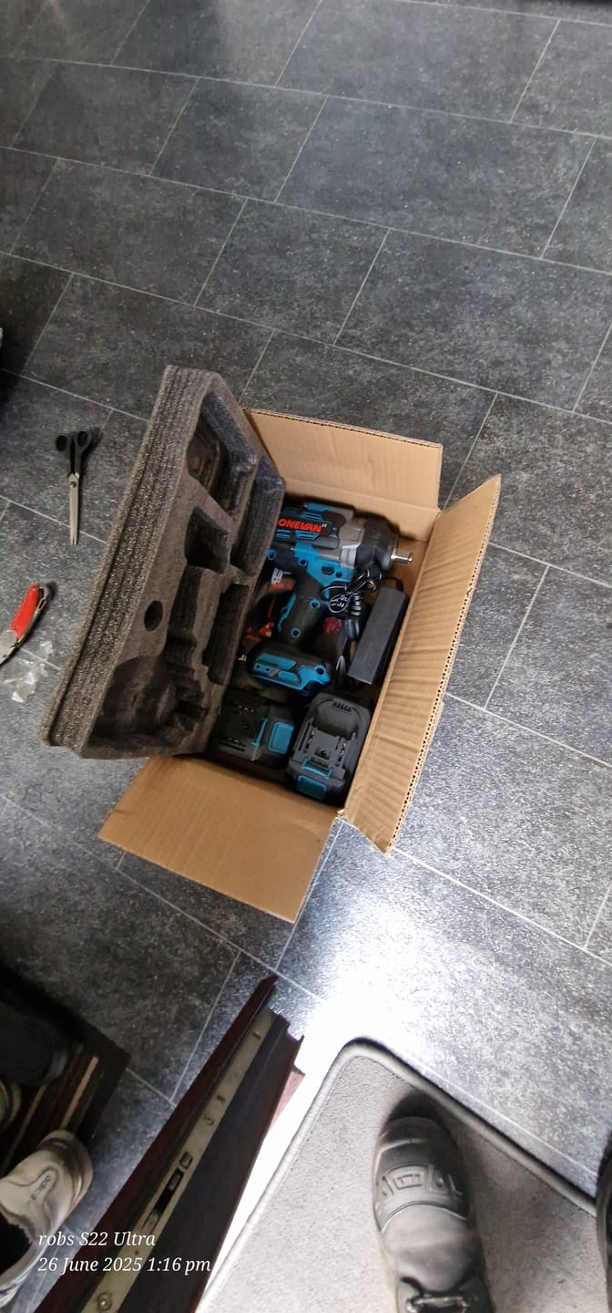 Customer photo review of ONEVAN 1/2" 2800N·m Brushless Cordless Impact Wrench(928VF Battery Upgrade – Long Lasting Power) | For Makita 18V Battery