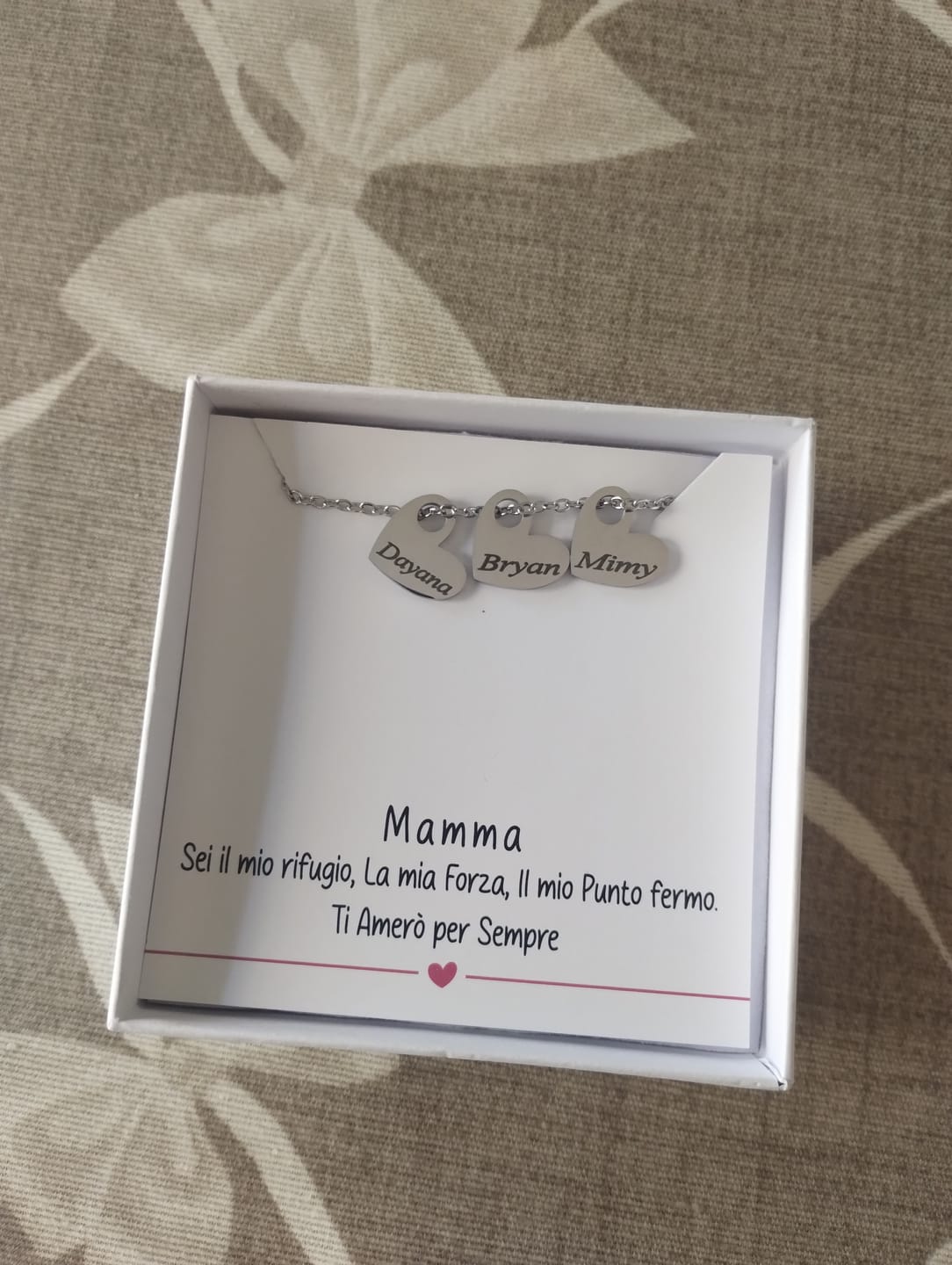 Customer photo review of Collana con cuori - Amori della Mamma
