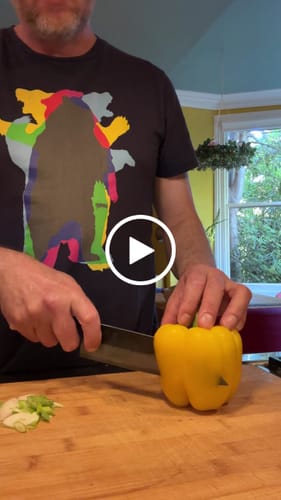 Customer video review of Hatsukokoro Kurouchi Bunka 180mm