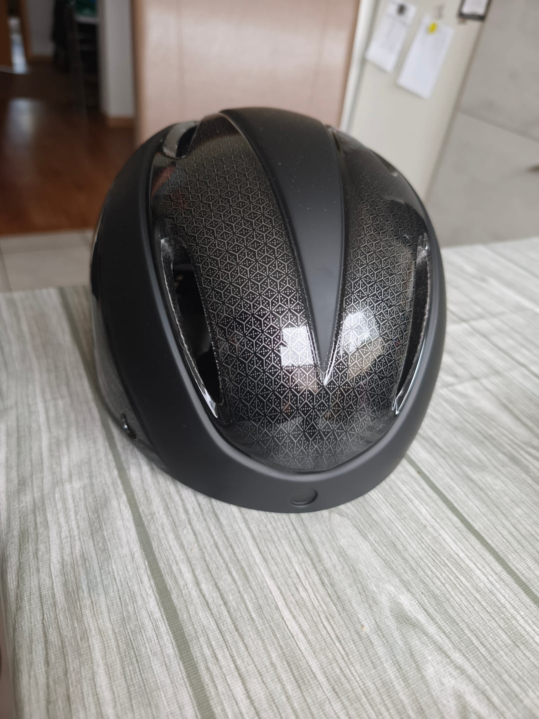 Customer photo review of Vakole Integrally Molded Bicycle Helmet with Magnetic Goggles