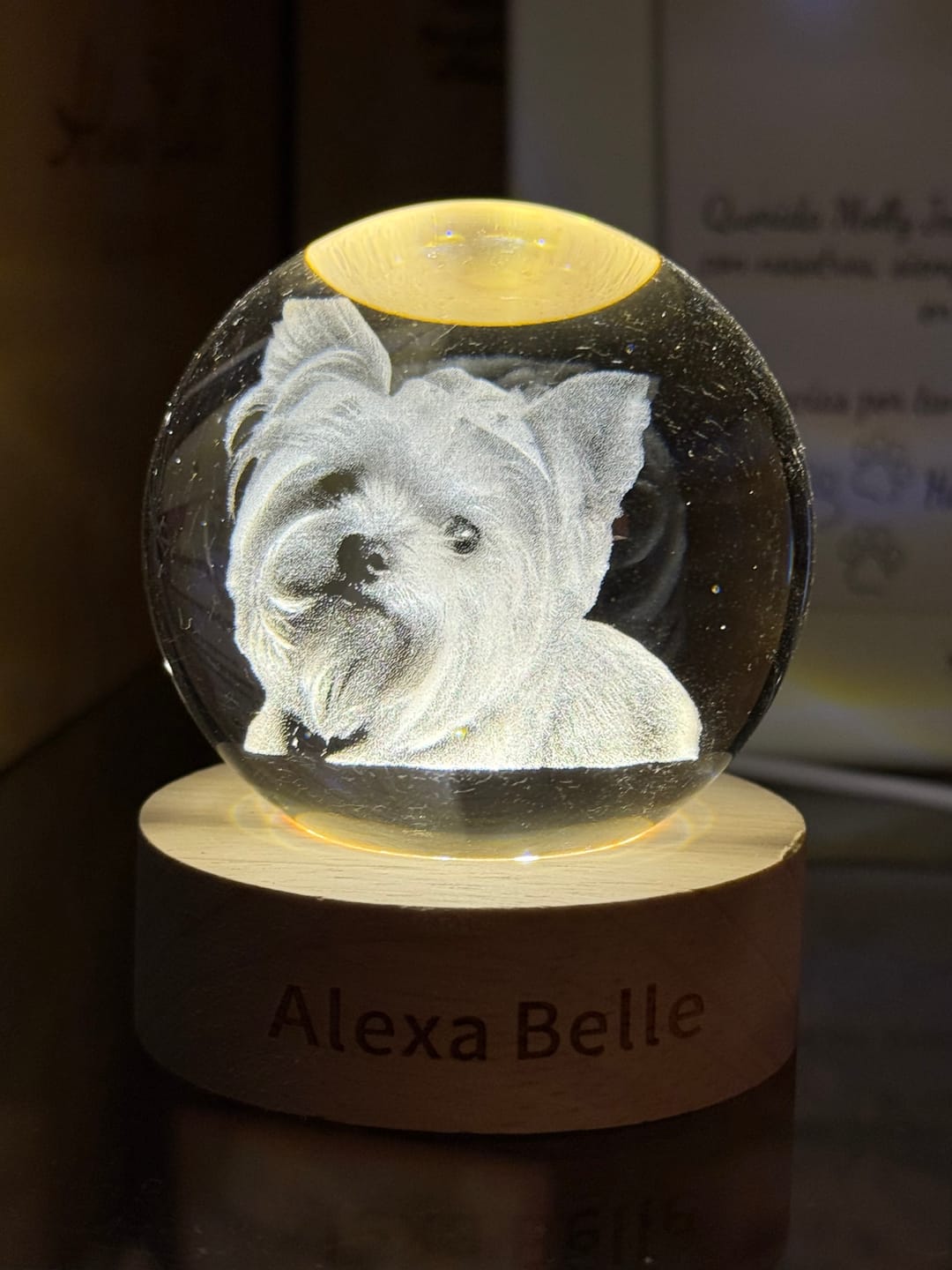 Customer photo review of Esfera de cristal personalizable