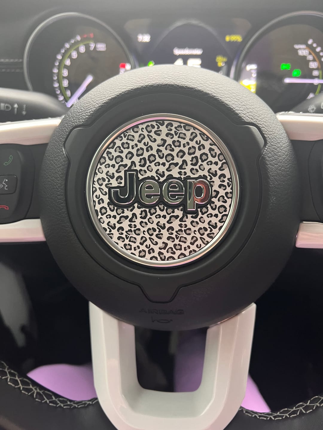 Customer photo review of Animal Print Steering Wheel Decal for Jeep