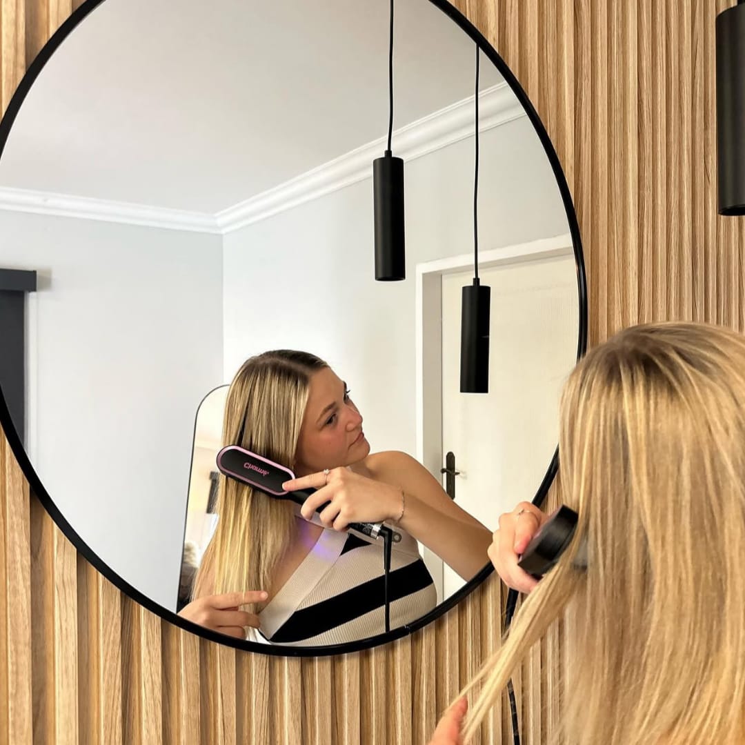 Customer photo review of Charmé Halo Pro – Ultimate One-Pass Straightening Brush