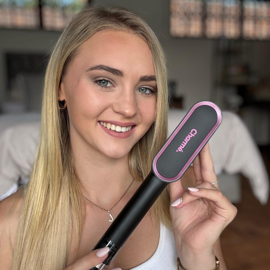 Customer photo review of Charmé Halo Pro – Ultimate One-Pass Straightening Brush