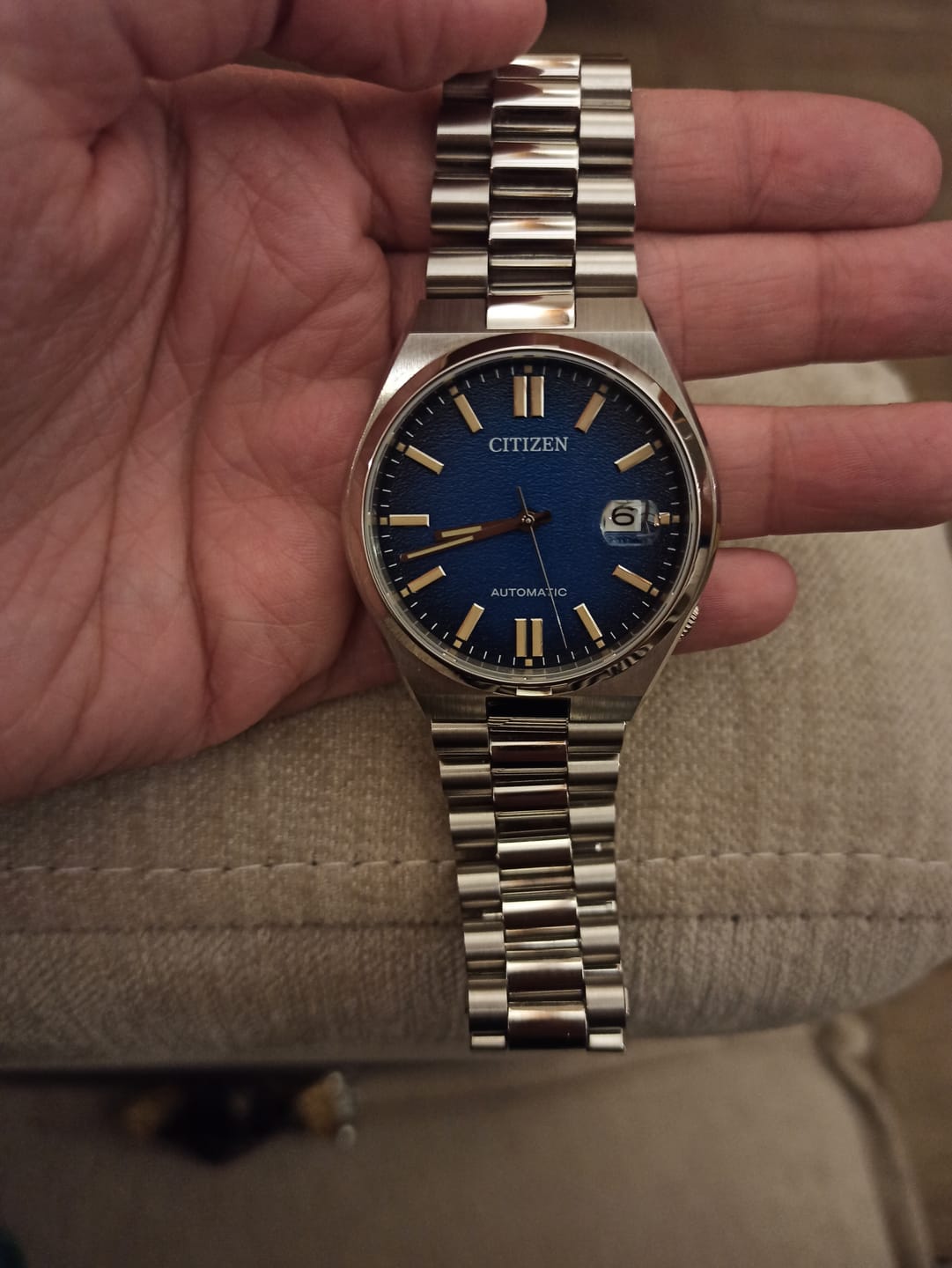 Customer photo review of Reloj Citizen Automatic NJ0151-88L Tsuyosa Sapphire 40mm