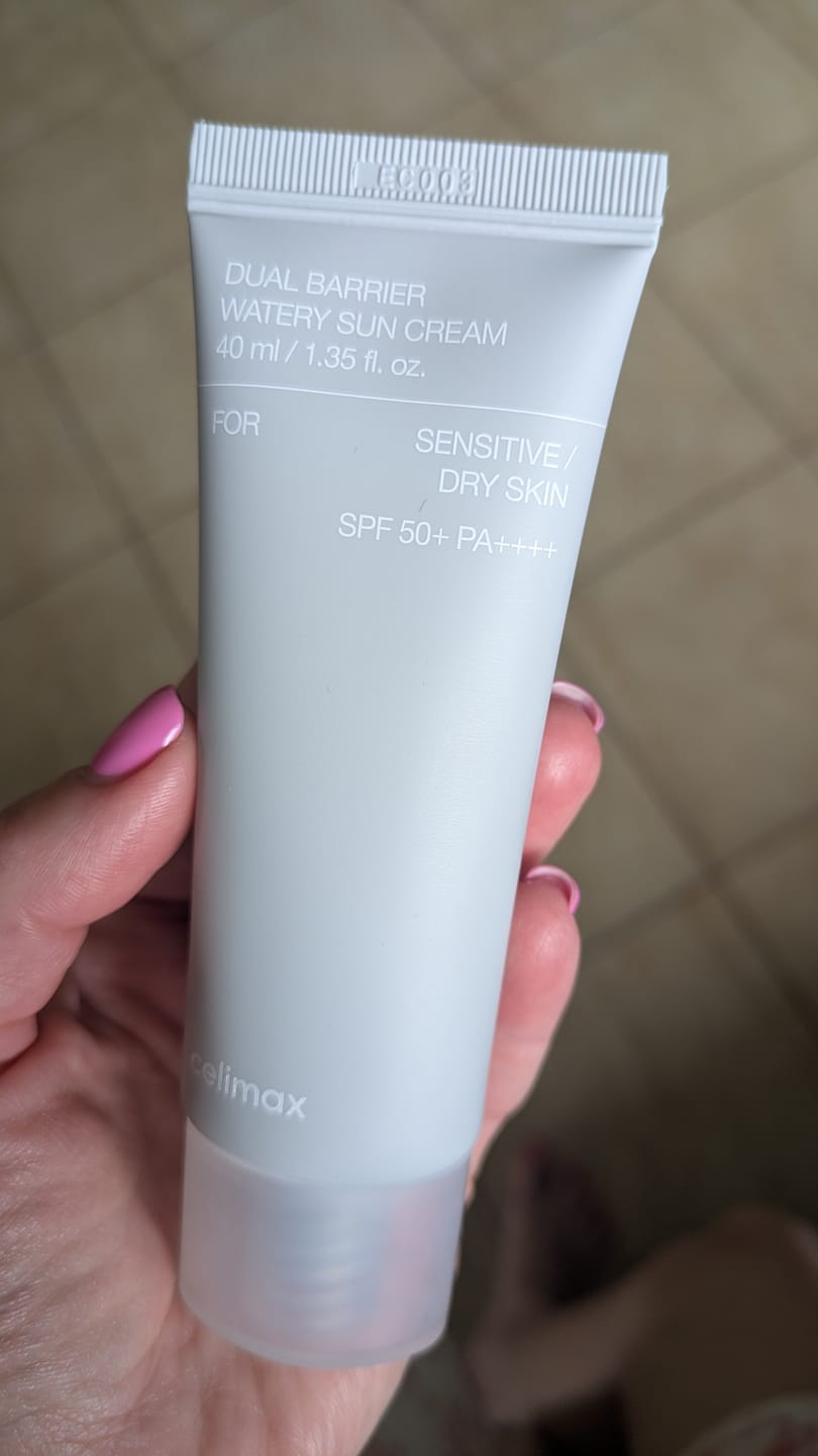 Customer photo review of Saules aizsargkrēms ar keramīdu kompleksu Celimax Dual Barrier Watery Sun Cream SPF50+PA++++