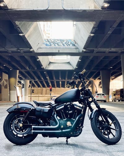 Customer photo review of H-D® Dyna Strap On Battery Bag - DBB021